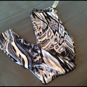 Clearance Sale! Soft Leggings Black/Gry NWT